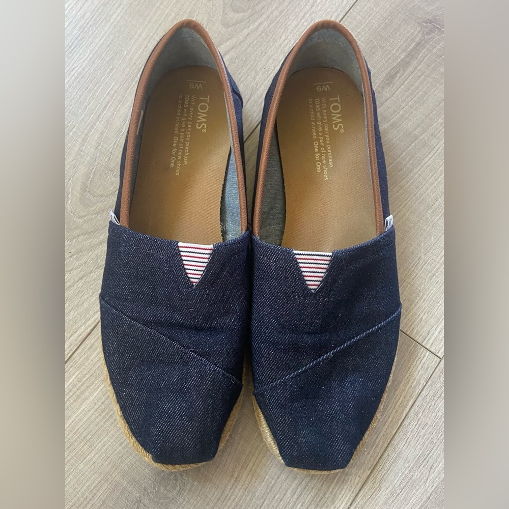 Toms Navy Denim Slip-On Flats with Brown Trim